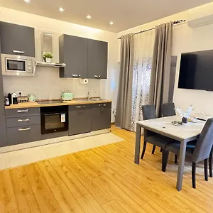 Sweet House Via Dei Gracchi Apartment Rome